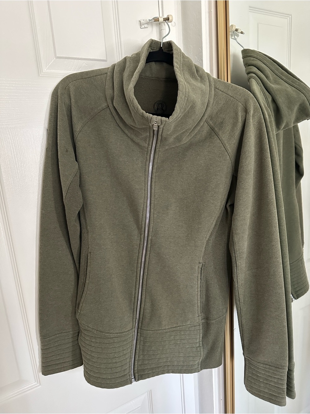 Lululemon Athletica Olive Green Full-Zip Utility Jacket